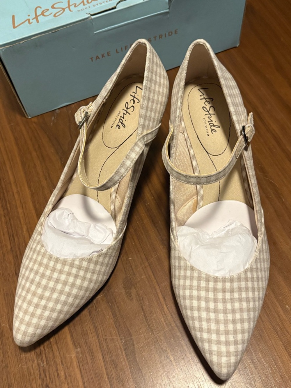 Life Stride Beige Gingham Mary Jane Heels